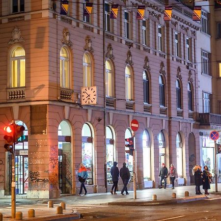 Megapolis Main Street Suites Sarajevo Esterno foto