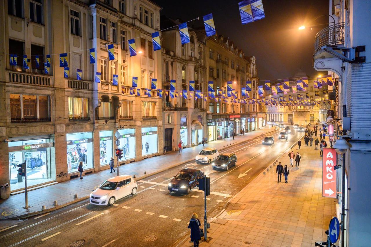 Megapolis Main Street Suites Sarajevo Esterno foto