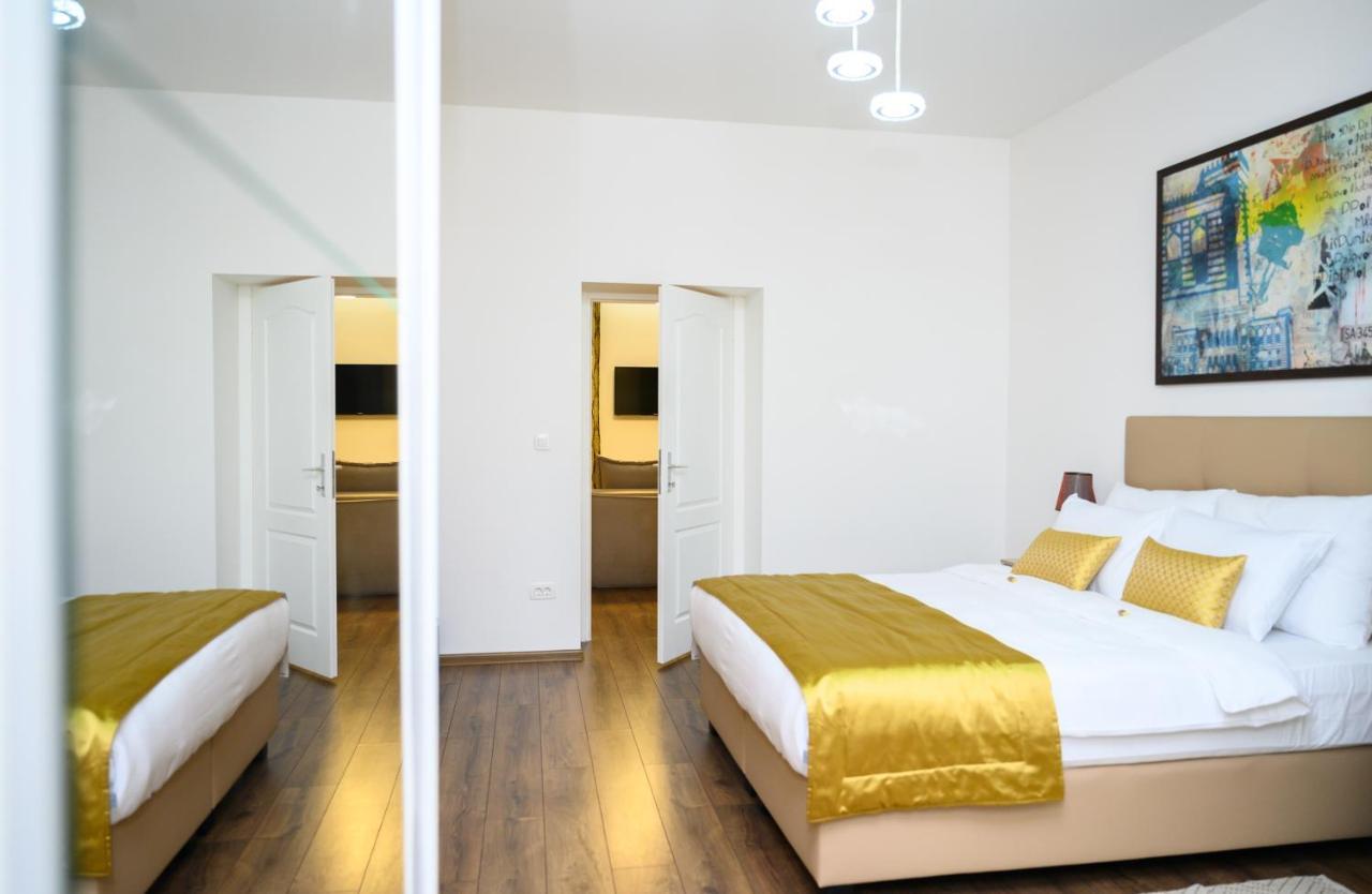 Megapolis Main Street Suites Sarajevo Esterno foto