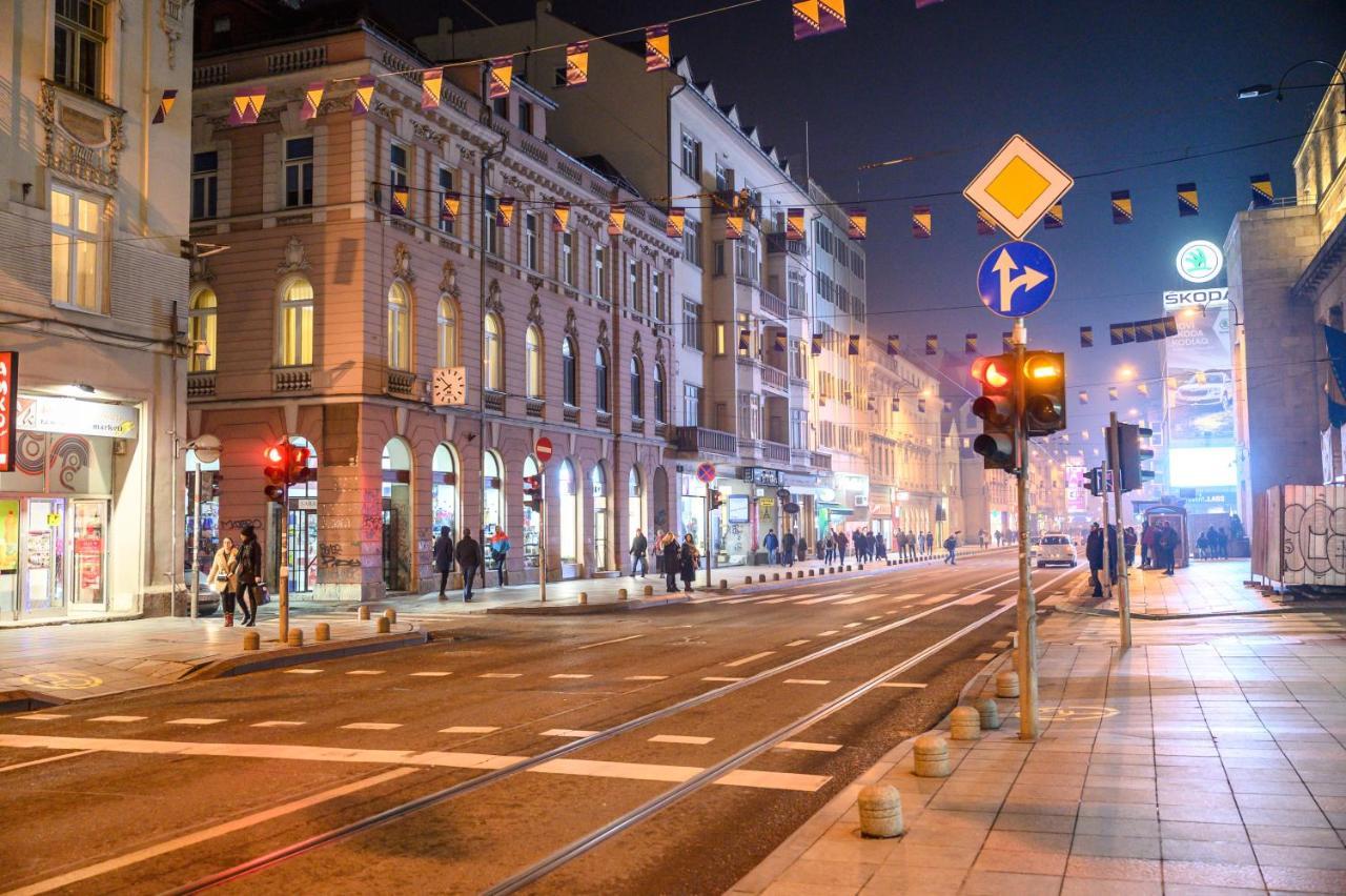 Megapolis Main Street Suites Sarajevo Esterno foto